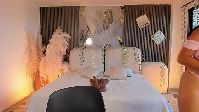 Snapshot of EmmaTorres_ chatting on January 9, 8:10 pm EmmaTorres online show from January 9, 8:10 pm