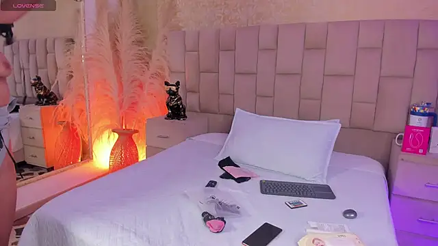 Snapshot of EmmaTorres_ chatting on January 12, 9:53 pm EmmaTorres online show from January 12, 9:53 pm