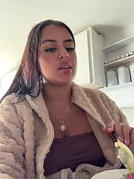 Snapshot of EmmaTorres_ chatting on February 9, 9:19 pm EmmaTorres online show from February 9, 9:19 pm