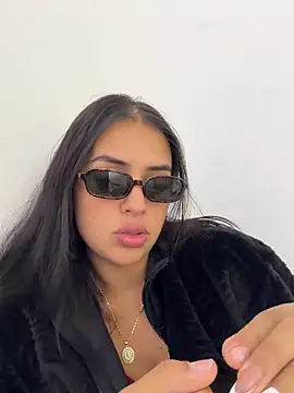 Snapshot of EmmaTorres_ chatting on February 19, 9:22 pm EmmaTorres online show from February 19, 9:22 pm