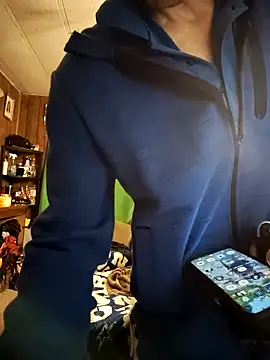 Snapshot of omgkidisthaone chatting on March 16, 2:21 am omgkidisthaone online show from March 16, 2:21 am