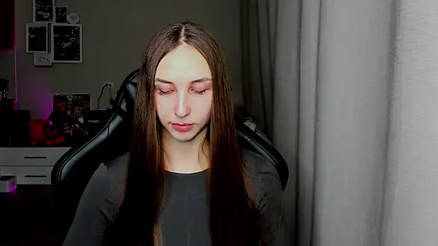 Sm0ly online show from February 20, 1:11 pm