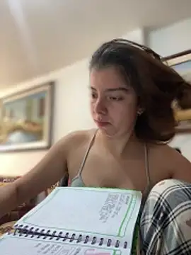 Snapshot of Cloew_Marz chatting on February 20, 3:01 pm Cloew Marz online show from February 20, 3:01 pm