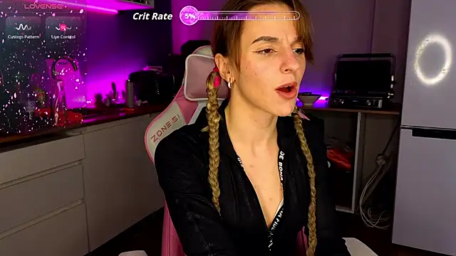 Snapshot of Kate_Sex_House chatting on May 24, 11:15 am Kate Sex House online show from May 24, 11:15 am