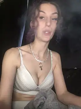 indie-rayne online show from February 19, 3:27 pm