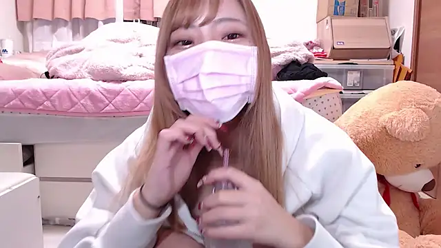  chanMOMO  online show from January 3, 7:38 am