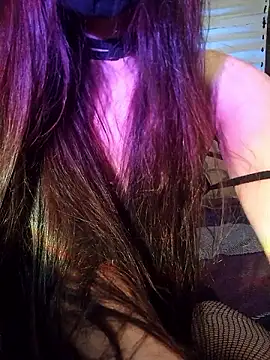 Greta Erin online show from December 4, 8:40 pm