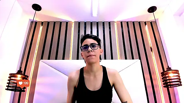 Cutie Shy  online show from November 16, 1:06 pm