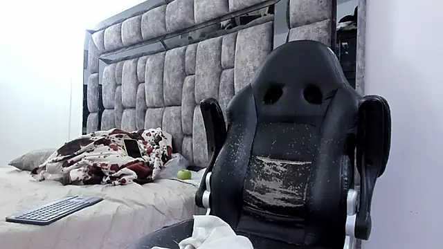 MalconStonne online show from February 4, 2:50 am