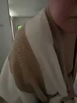 lolitalamasbonita01 online show from February 10, 9:36 pm