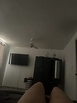 lolitalamasbonita01 online show from March 8, 5:22 pm