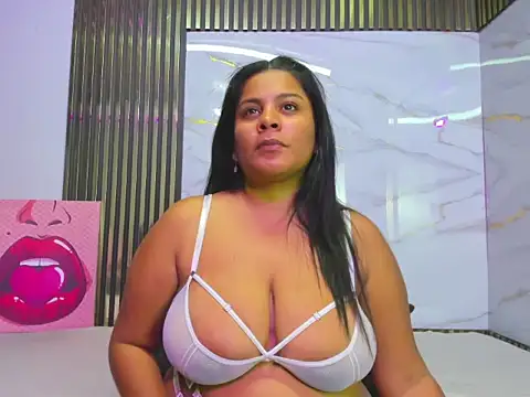 Sam-Evans-hot online show from October 23, 8:40 pm