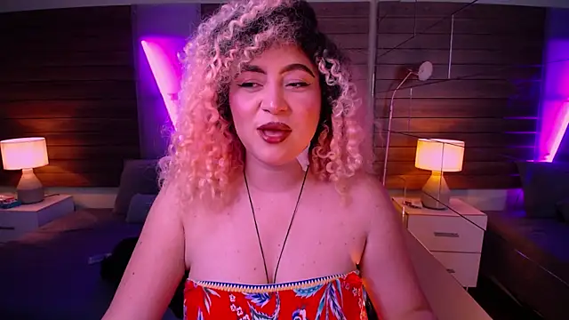 Snapshot of Kateryn_ chatting on February 8, 10:51 pm Kateryn online show from February 8, 10:51 pm