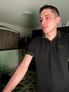 Snapshot of samantha_kevin chatting on January 6, 3:21 am samantha kevin online show from January 6, 3:21 am