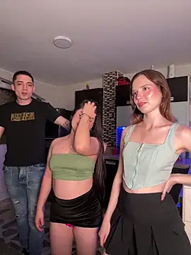 Snapshot of samantha_kevin chatting on February 4, 3:56 am samantha kevin online show from February 4, 3:56 am