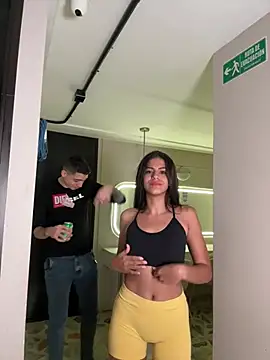 Snapshot of samantha_kevin chatting on February 28, 4:02 am samantha kevin online show from February 28, 4:02 am