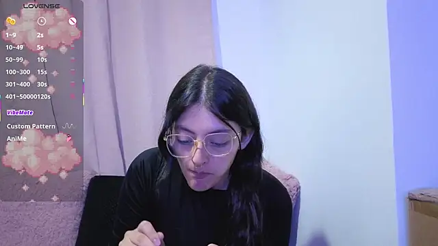 lessliee22  online show from May 24, 6:07 am