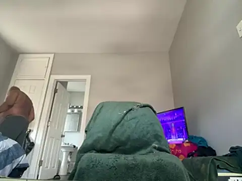 ChiRaqb8 online show from April 14, 7:20 pm