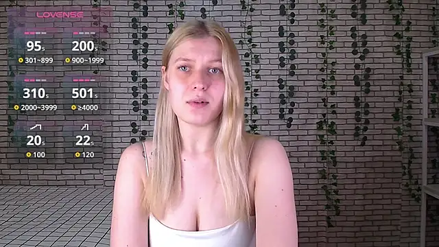 EmiliaDuchess online show from September 30, 10:31 am