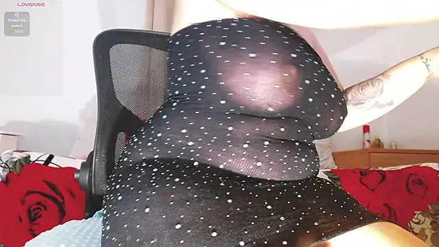 Snapshot of LizySoul chatting on November 25, 7:19 am LizySoul online show from November 25, 7:19 am