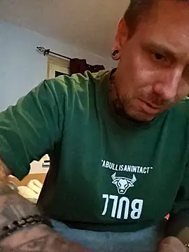 Snapshot of Schabernack1990 chatting on September 30, 11:21 pm Schabernack1990 online show from September 30, 11:21 pm