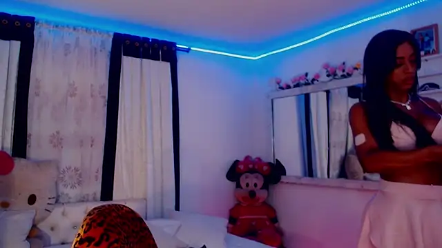 Snapshot of touchm_cockhard chatting on January 30, 4:06 am touchm cockhard online show from January 30, 4:06 am