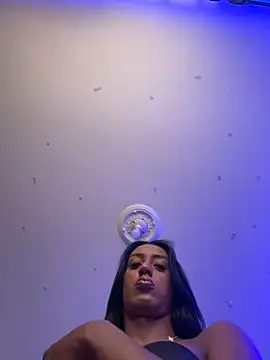 Snapshot of touchm_cockhard chatting on November 9, 9:02 pm touchm cockhard online show from November 9, 9:02 pm