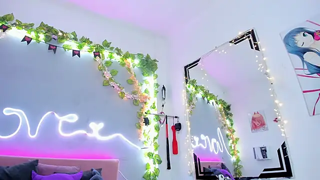 Snapshot of YouliteSllut2 chatting on February 10, 5:36 am YouliteSllut2 online show from February 10, 5:36 am