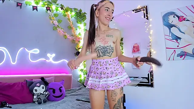 Snapshot of YouliteSllut2 chatting on February 19, 11:25 pm YouliteSllut2 online show from February 19, 11:25 pm