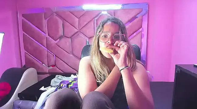 Olivia Fox69 online show from January 31, 3:41 am