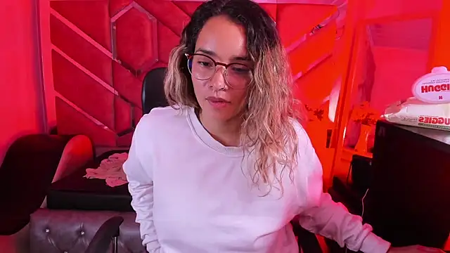 Olivia Fox69 online show from February 4, 3:56 am