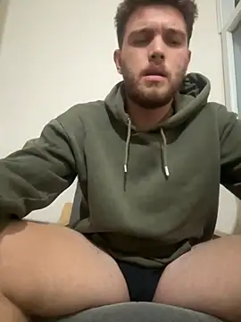 Snapshot of Franso13 chatting on October 17, 1:42 am Franso13 online show from October 17, 1:42 am