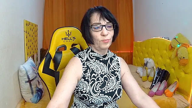 Snapshot of SandraHormas chatting on January 29, 2:00 pm SandraHormas online show from January 29, 2:00 pm