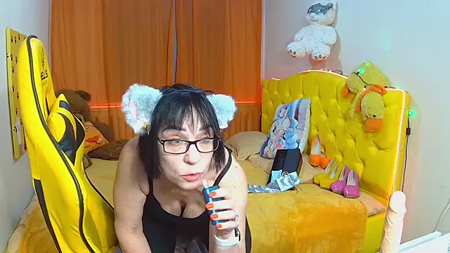 Snapshot of SandraHormas chatting on February 6, 5:09 pm SandraHormas online show from February 6, 5:09 pm