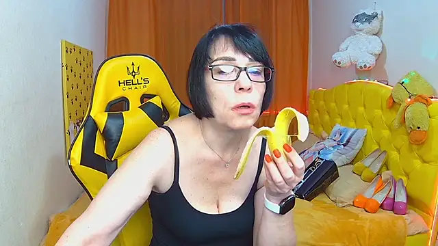 Snapshot of SandraHormas chatting on February 10, 7:58 am SandraHormas online show from February 10, 7:58 am