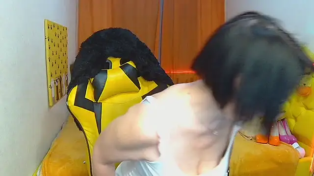 Snapshot of SandraHormas chatting on February 19, 10:34 am SandraHormas online show from February 19, 10:34 am