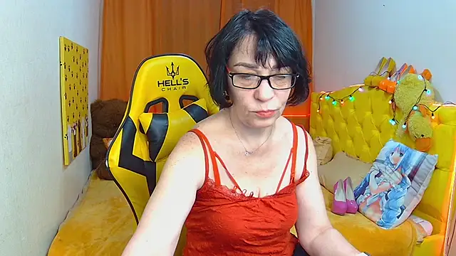 Snapshot of SandraHormas chatting on February 23, 7:44 am SandraHormas online show from February 23, 7:44 am