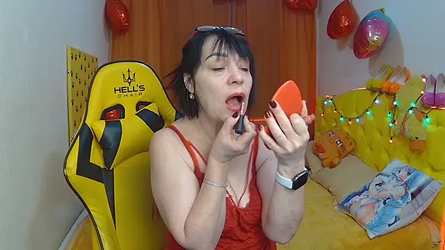 Snapshot of SandraHormas chatting on March 6, 7:36 am SandraHormas online show from March 6, 7:36 am