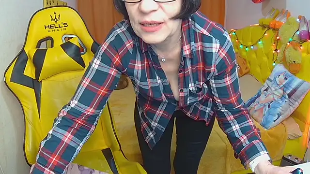 Snapshot of SandraHormas chatting on March 10, 5:18 pm SandraHormas online show from March 10, 5:18 pm