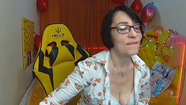 Snapshot of SandraHormas chatting on March 16, 10:55 am SandraHormas online show from March 16, 10:55 am