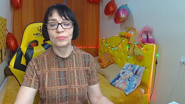 Snapshot of SandraHormas chatting on March 17, 5:27 pm SandraHormas online show from March 17, 5:27 pm