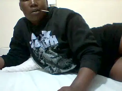 Snapshot of sweetangel41 chatting on June 22, 5:21 pm sweetangel41 online show from June 22, 5:21 pm