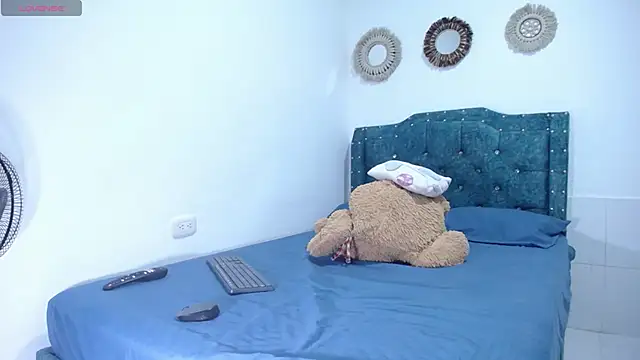 Snapshot of sofiamature01 chatting on March 14, 2:53 am sofiamature01 online show from March 14, 2:53 am