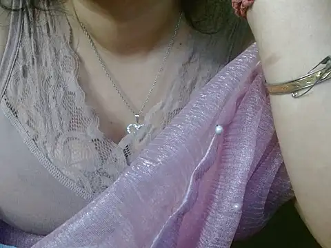 LOVERIAKOL online show from February 18, 6:15 pm