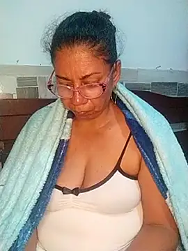 Snapshot of sorbetico_perverse chatting on February 10, 9:15 pm sorbetico perverse online show from February 10, 9:15 pm