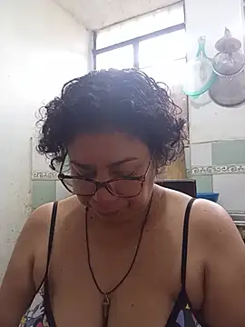Snapshot of sorbetico_perverse chatting on May 27, 12:35 pm sorbetico perverse online show from May 27, 12:35 pm