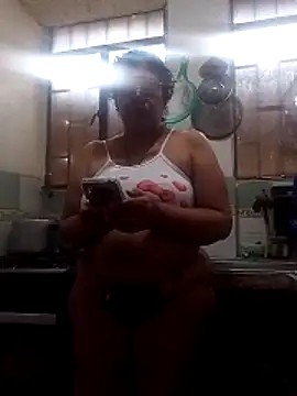 Snapshot of sorbetico_perverse chatting on May 29, 12:58 pm sorbetico perverse online show from May 29, 12:58 pm
