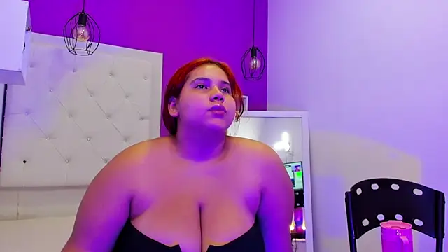 Snapshot of Alanna_hot3 chatting on February 17, 7:31 pm Alanna hot3 online show from February 17, 7:31 pm