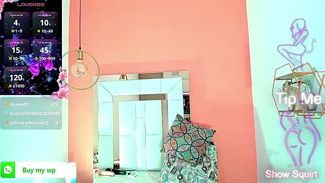 Snapshot of Alanna_hot3 chatting on March 5, 10:43 pm Alanna hot3 online show from March 5, 10:43 pm