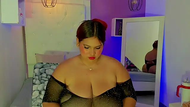 Alanna hot3 online show from April 13, 7:52 pm